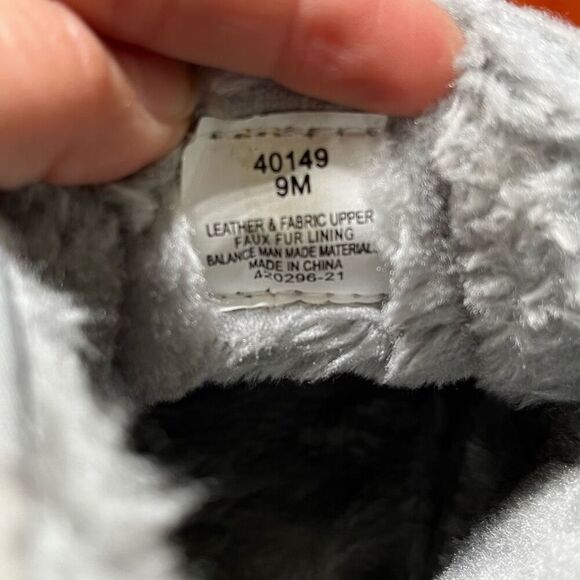 💜 Minnetonka Torrey Moccasin Booties Womens 9 M - Picture 8 of 8